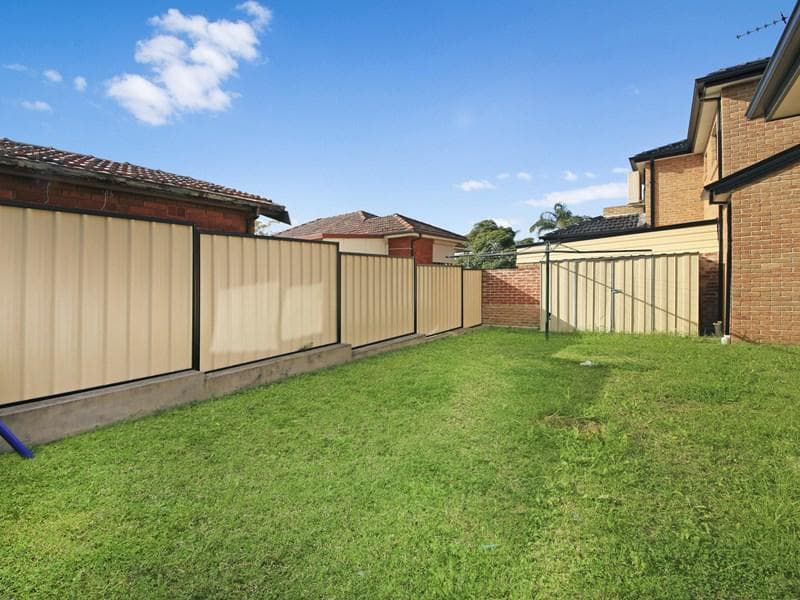 7/23																										Park Rd
														
								Cabramatta, NSW 2166, Greenacre - Thumbnail 8