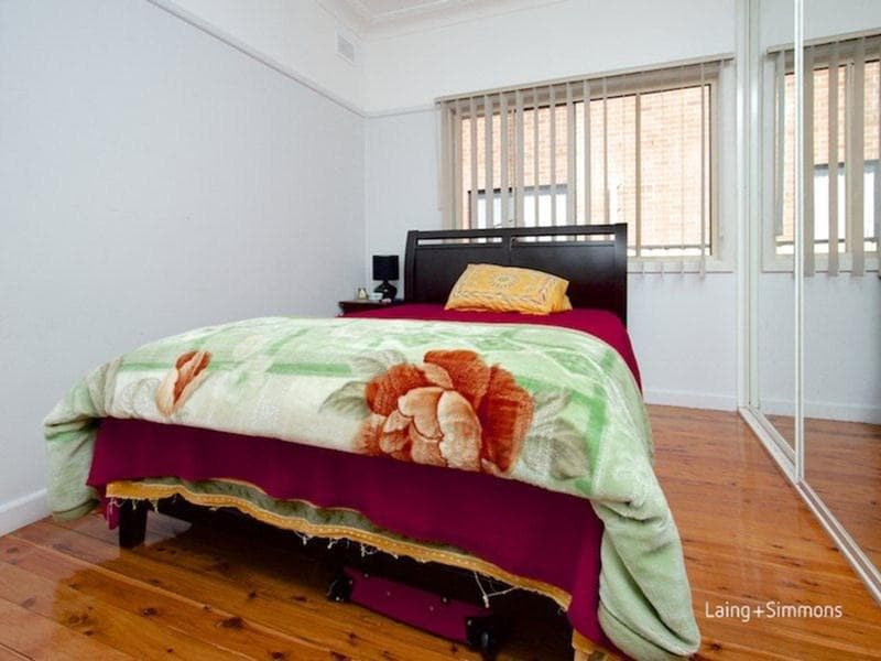 7/23																										Park Rd
														
								Cabramatta, NSW 2166, Blacktown - Thumbnail 4