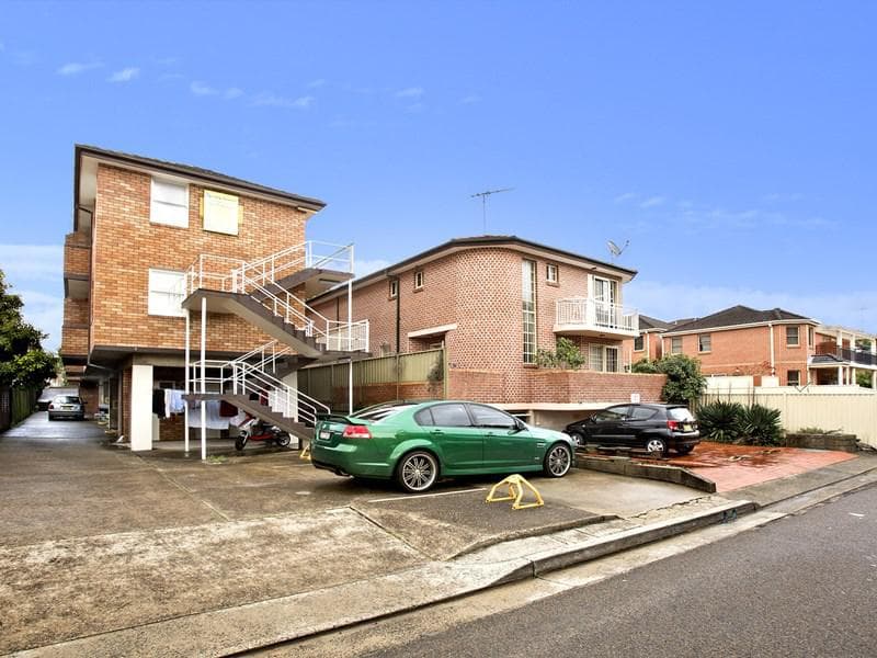 11/155																										Greenacre Road
														
								Greenacre, NSW 2190, Kingsford - Thumbnail 6