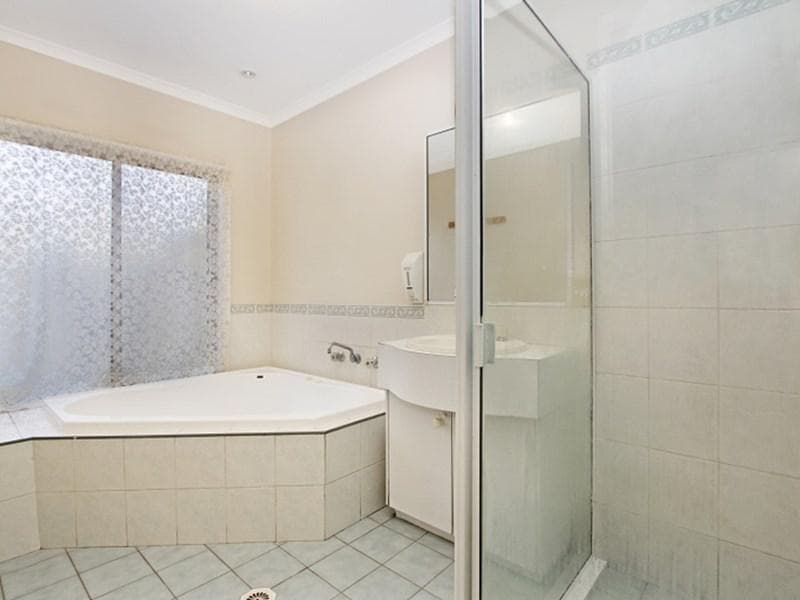 18 Loring Place, Quakers Hill, Quakers Hill - Thumbnail 3