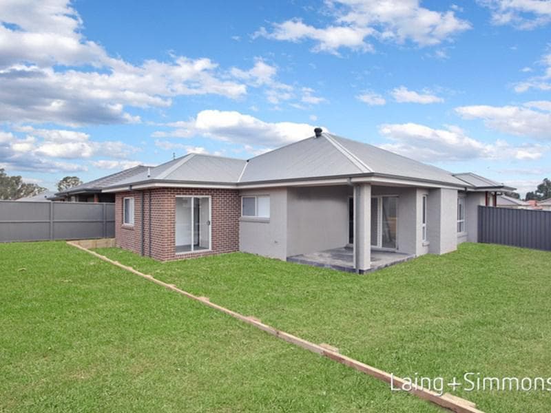 11/155																										Greenacre Road
														
								Greenacre, NSW 2190, Ropes Crossing - Thumbnail 6