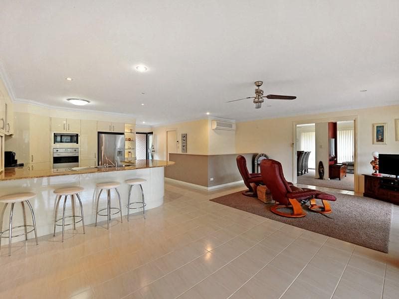 293 Crestwood Drive, Port Macquarie, Port Macquarie - Thumbnail 3