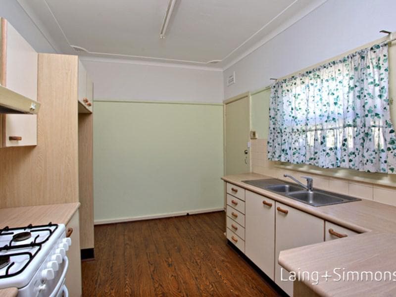 98 Carpenter Street, Colyton, Colyton - Thumbnail 3