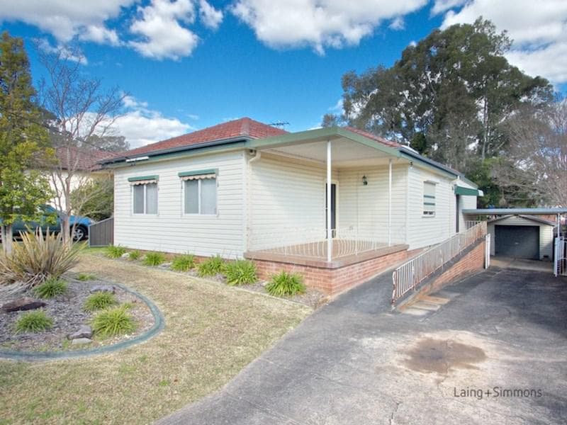 12 Birtles Avenue, Pendle Hill, Pendle Hill - Image 1
