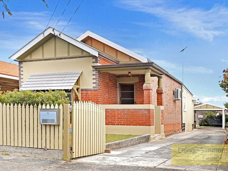 17 Rose, Punchbowl, Punchbowl - Image 1