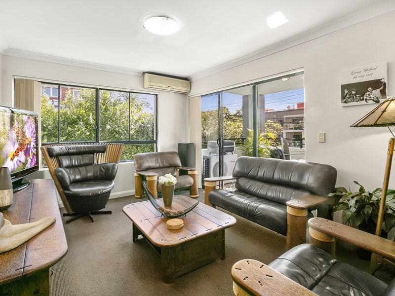 19/3-11 Hawkesbury Avenue, Dee Why, Dee Why - Image 1