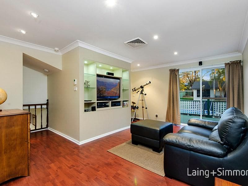 35 Nathaniel Parade, Kings Langley, Kings Langley - Thumbnail 3