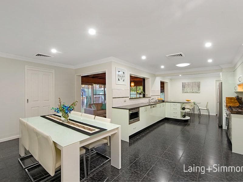 35 Nathaniel Parade, Kings Langley, Kings Langley - Thumbnail 6