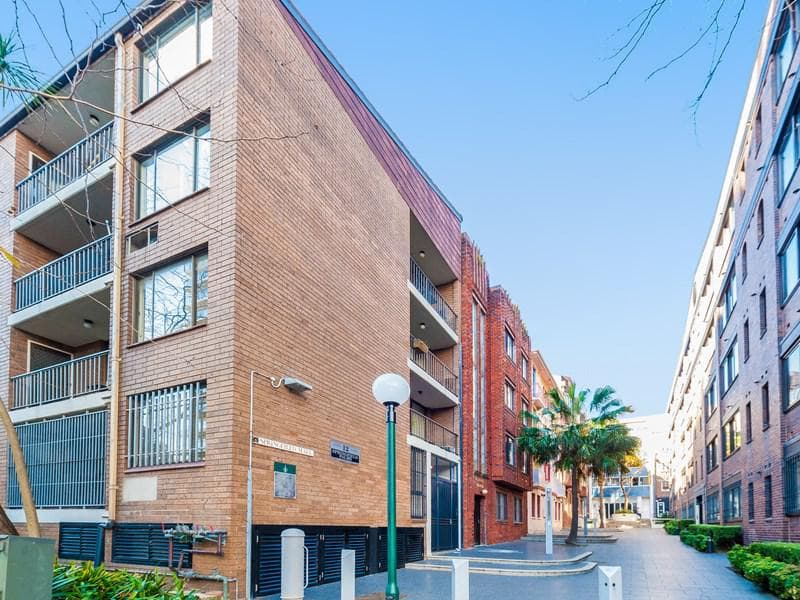 5/12 Springfield Avenue, Potts Point, Potts Point - Image 1