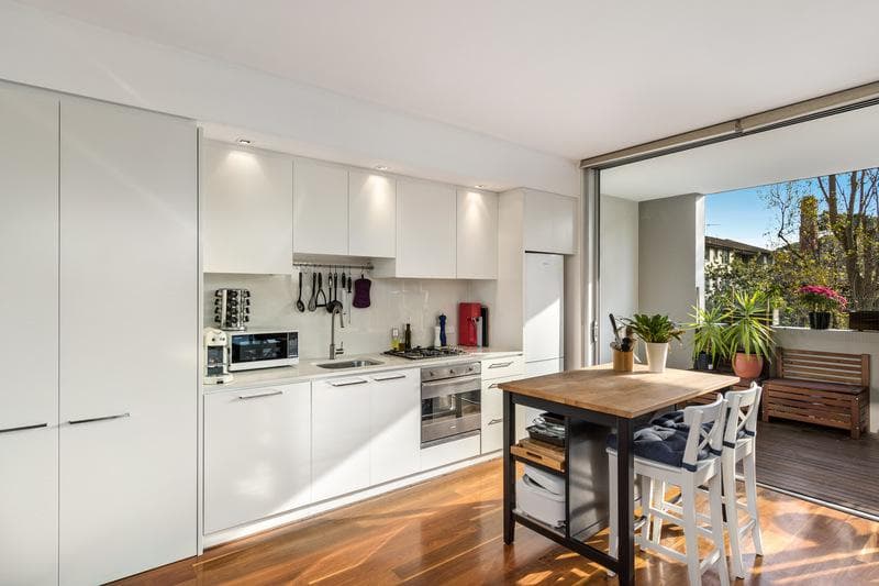 8/64 Penkivil Street, Bondi, Bondi - Thumbnail 2