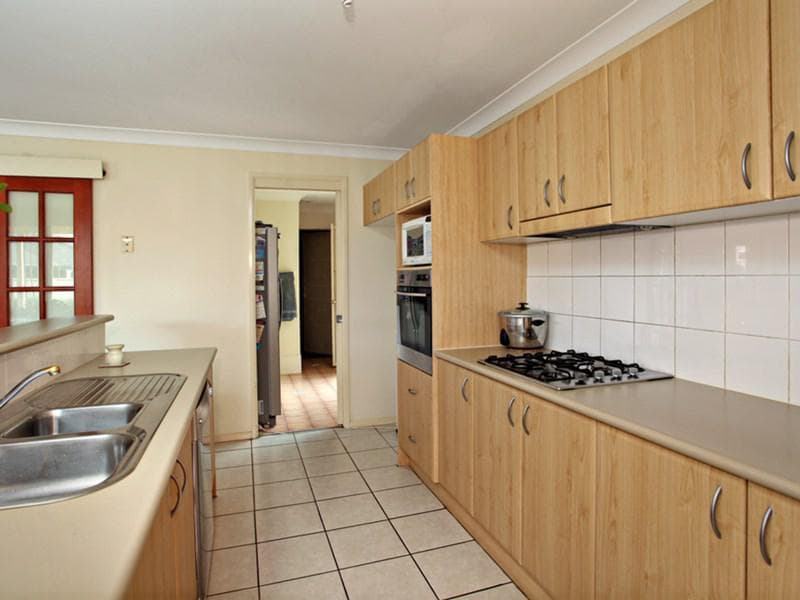 79 Parkwood Street, Plumpton, Plumpton - Thumbnail 2