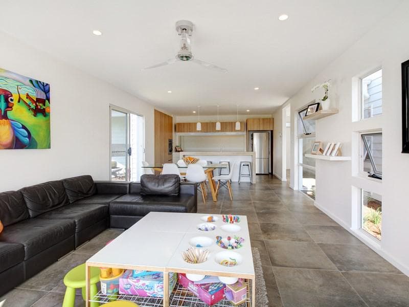 9 Yarralumla Parade, Port Macquarie, Port Macquarie - Thumbnail 5