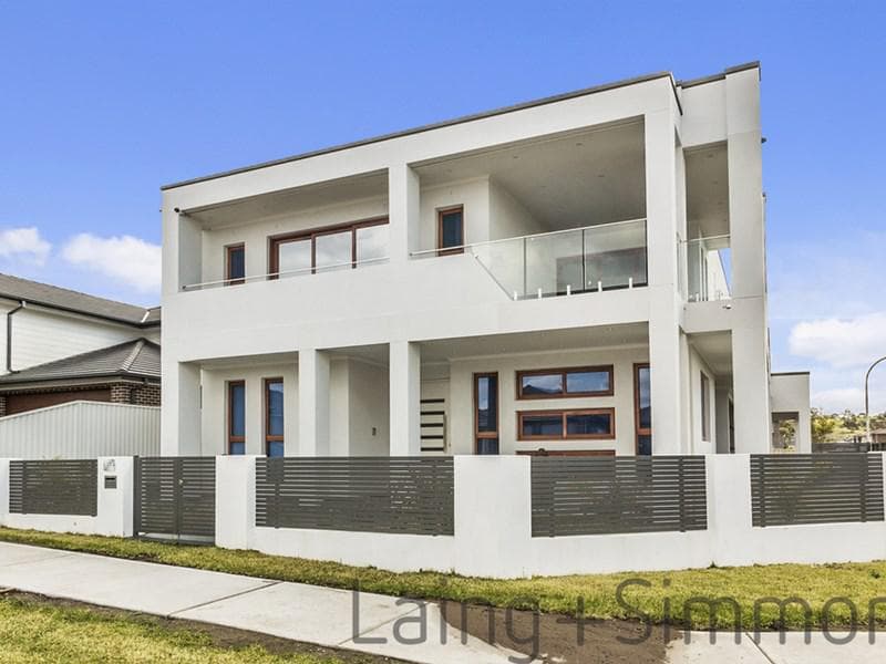 11/1161-1171																										Pittwater Road
														
								Collaroy, NSW 2097, Middleton Grange - Thumbnail 2