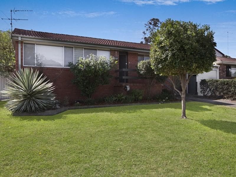 50 Nathan Crescent, Dean Park, Dean Park - Image 1