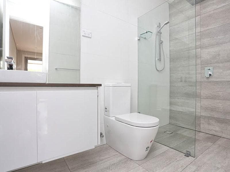 562 & 562a Guildford Road, Guildford West, Guildford West - Thumbnail 4