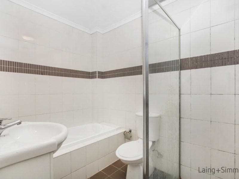 57/30-44 Railway Terrace, Granville, Granville - Thumbnail 2