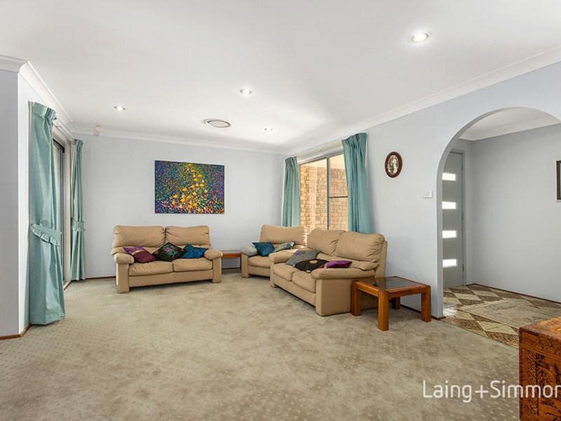 66 Sporing Avenue, Kings Langley, Kings Langley - Thumbnail 2