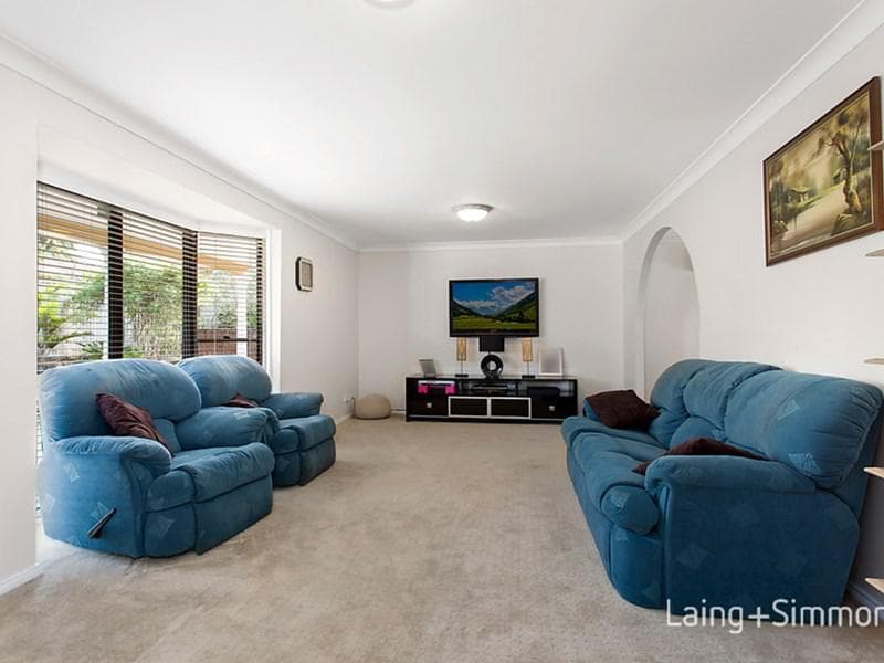 68 Sporing Avenue, Kings Langley, Kings Langley - Thumbnail 2