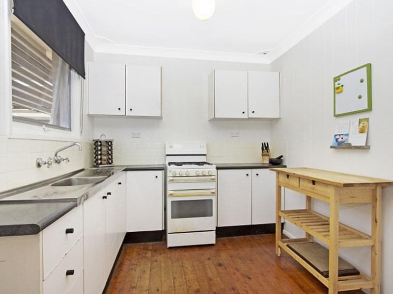 30/4-16																										Kingsway
														
								Dee Why, NSW 2099, Doonside - Thumbnail 3