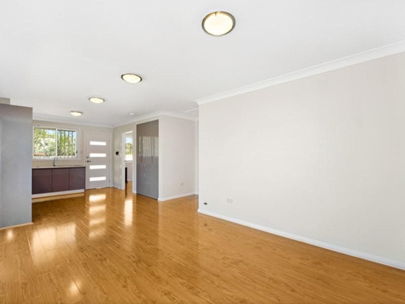 3 & 3a Standish Ave, Oakhurst, Oakhurst - Thumbnail 3