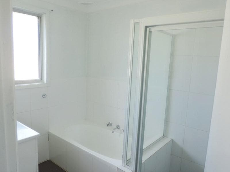3 & 3a Standish Ave, Oakhurst, Oakhurst - Thumbnail 6