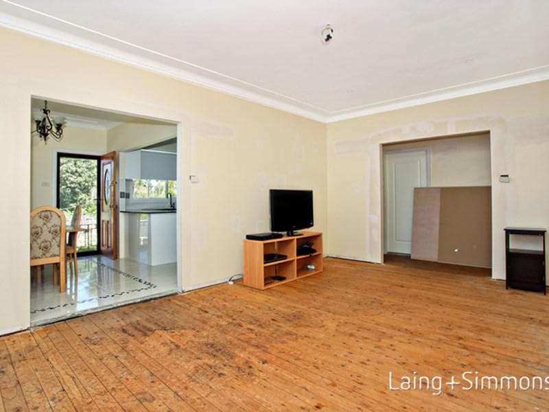 49 Springfield Street, Old Guildford, Old Guildford - Thumbnail 3