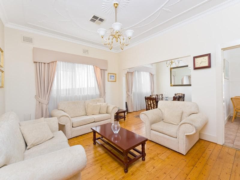 12 Maitland Avenue, Kingsford, Kingsford - Thumbnail 2