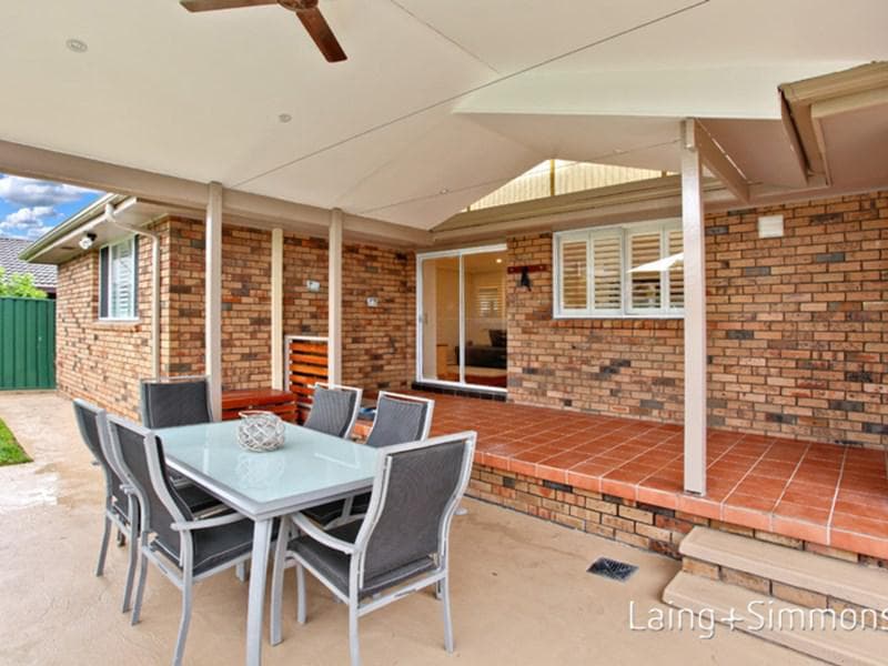 35 Rosina Crescent, Kings Langley, Kings Langley - Thumbnail 2