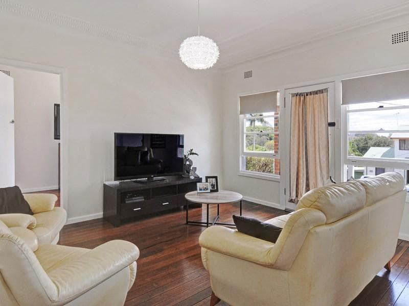 24 Gray Street, Port Macquarie, Port Macquarie - Thumbnail 2