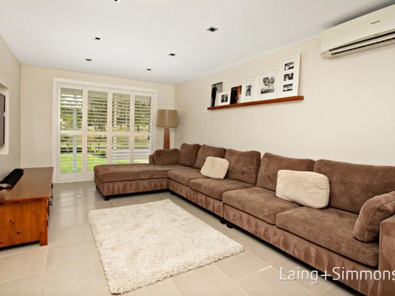 143 Joseph Banks Drive, Kings Langley, Kings Langley - Thumbnail 4