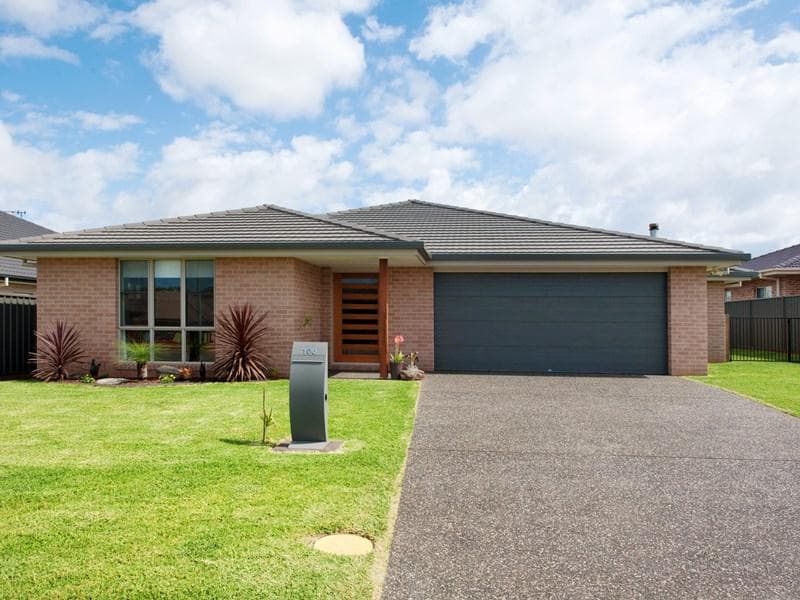 106 Emerald Drive, Port Macquarie, Port Macquarie - Thumbnail 2
