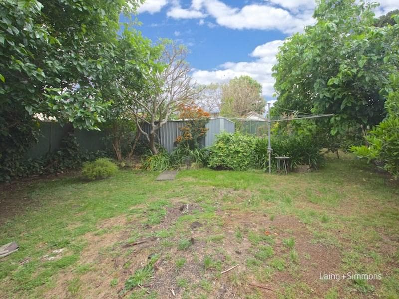 36																										Oatlands Street
														
								Wentworthville, NSW 2145, Parramatta - Thumbnail 2