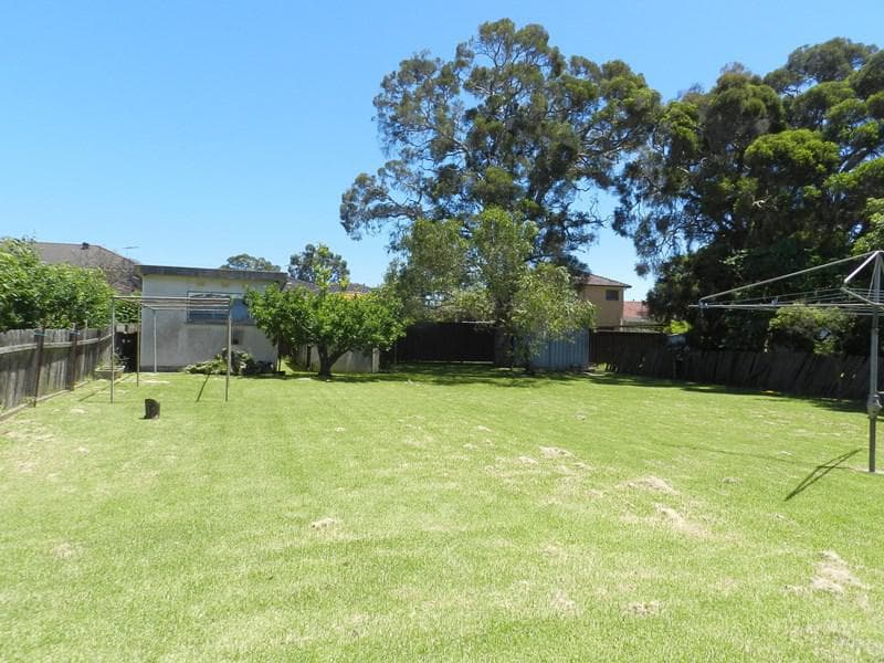 13 Loloma Street, Cabramatta, Cabramatta - Thumbnail 7