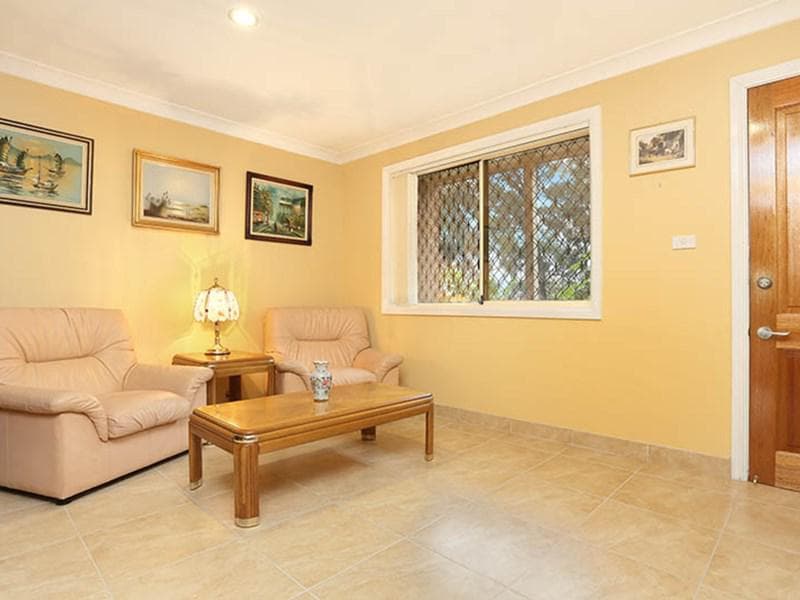 18 Byron Road, Guildford, Guildford - Thumbnail 2