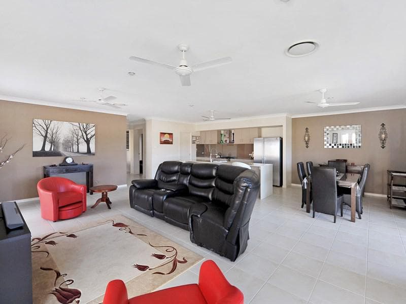 93 Emerald Drive, Port Macquarie, Port Macquarie - Thumbnail 3