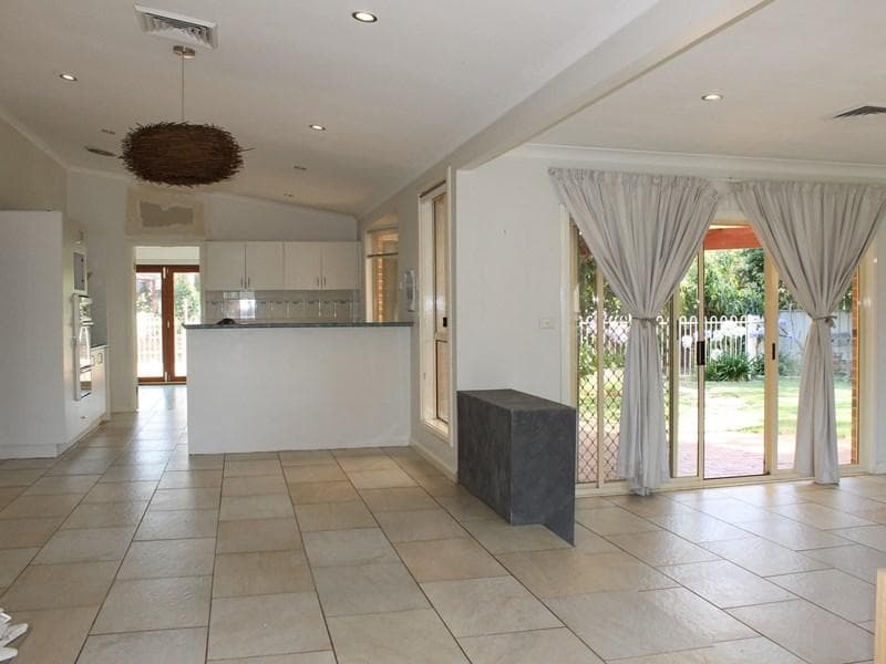 6 Childs Place, Mount Annan, Mount Annan - Thumbnail 3