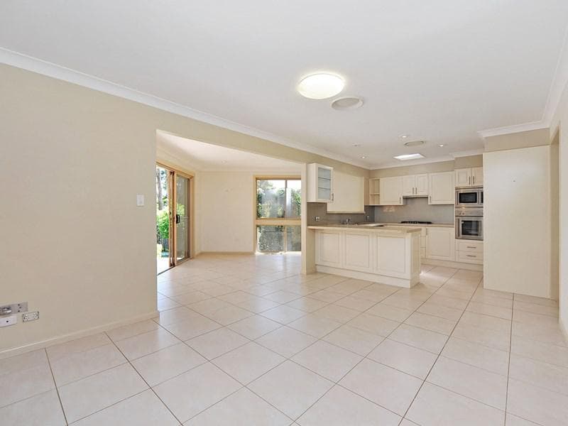 11 Lyndale Avenue, Port Macquarie, Port Macquarie - Thumbnail 3