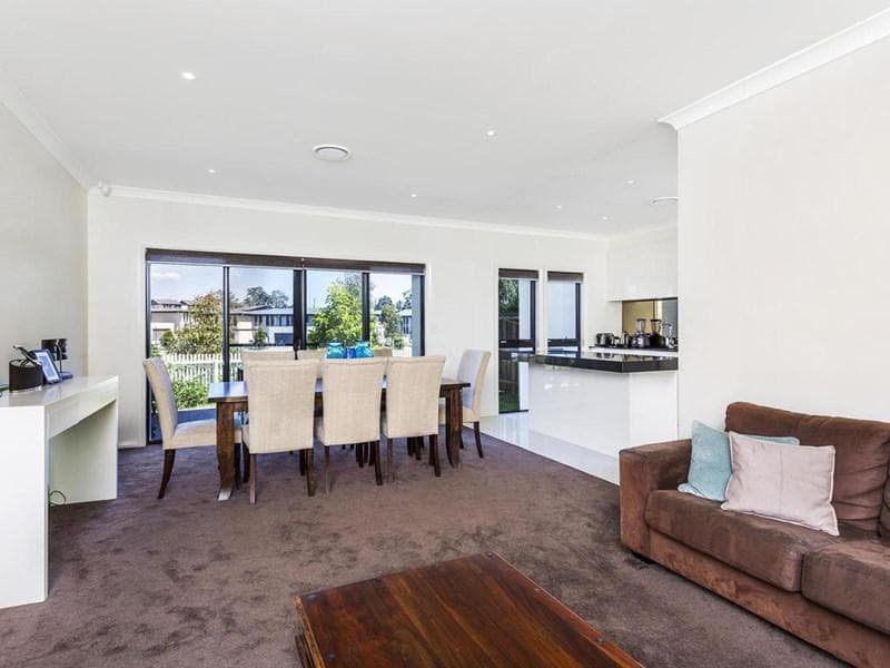 21/1																										Waterside Crescent
														
								Carramar, NSW 2163, Kellyville - Thumbnail 2