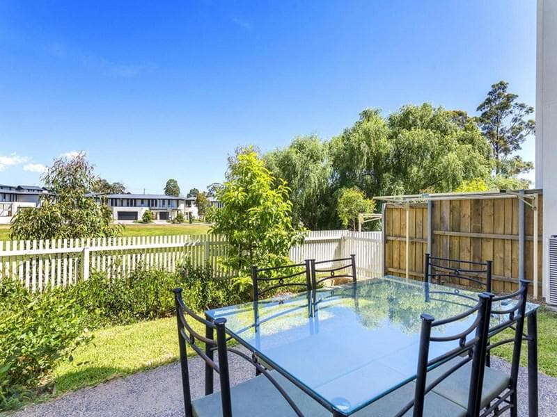 21/1																										Waterside Crescent
														
								Carramar, NSW 2163, Kellyville - Thumbnail 7