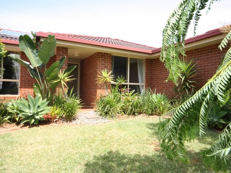 10 Petostrum Place, Port Macquarie, Port Macquarie - Image 1