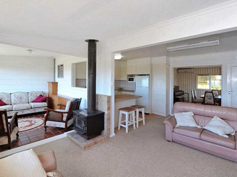 1528 Ocean Drive, Lake Cathie, Lake Cathie - Thumbnail 6