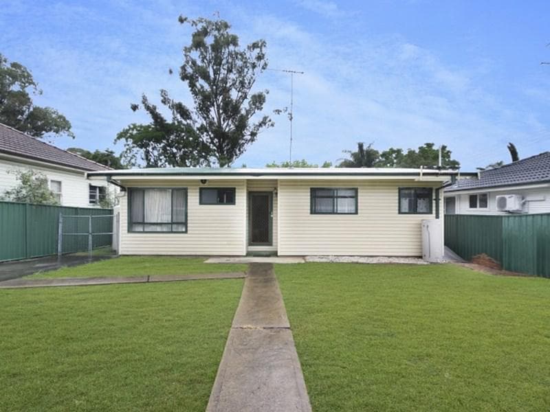 30/4-16																										Kingsway
														
								Dee Why, NSW 2099, Blacktown - Image 1