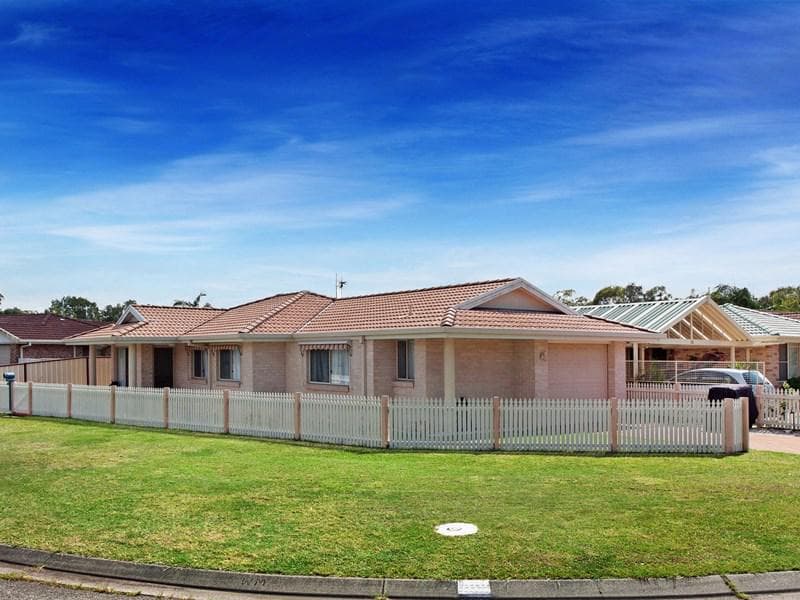 2/13 Newmarket Grove, Port Macquarie, Port Macquarie - Image 1
