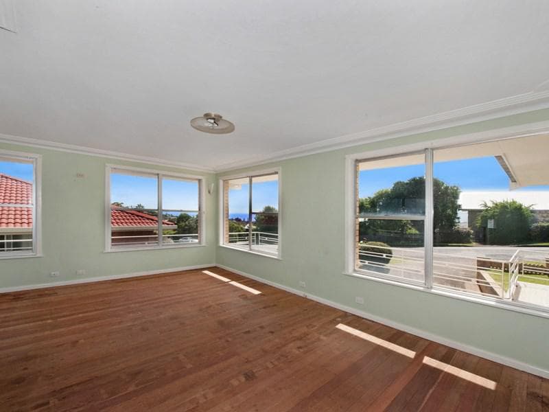 29 Kennedy Drive, Port Macquarie, Port Macquarie - Thumbnail 2