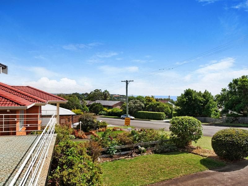 29 Kennedy Drive, Port Macquarie, Port Macquarie - Thumbnail 3