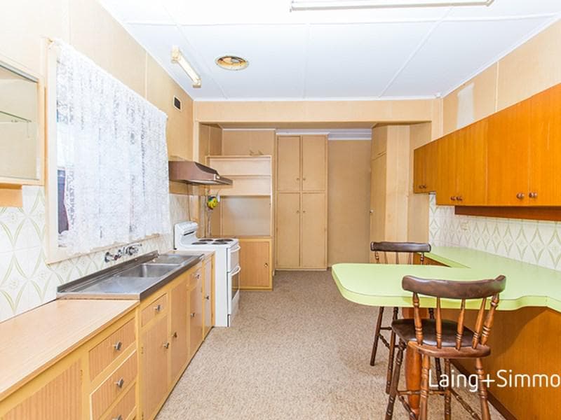 44 Dudley Road, Guildford, Guildford - Thumbnail 2