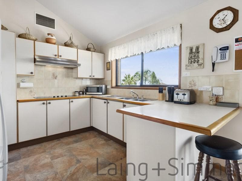 32 Glen Davis Avenue, Bossley Park, Bossley Park - Thumbnail 4