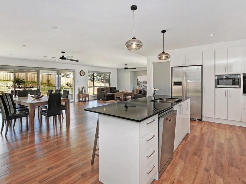 8 Stirling Close, Port Macquarie, Port Macquarie - Image 1