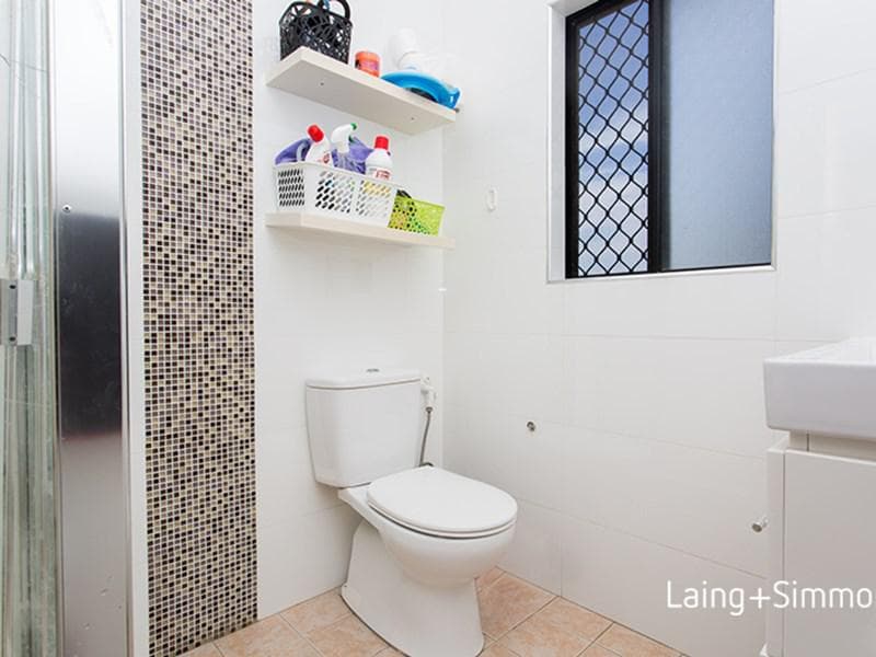 2/32																										Clifton Drive
														
								Port Macquarie, NSW 2444, Guildford - Thumbnail 5