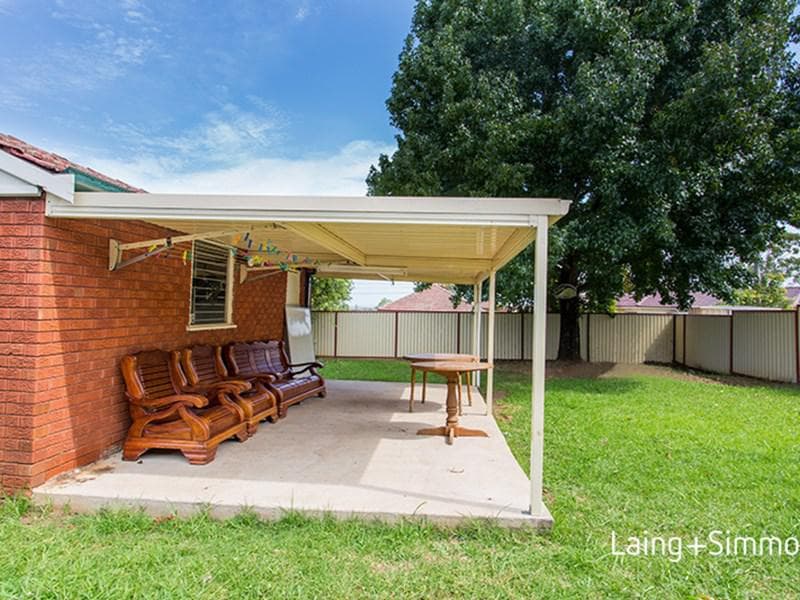 2/32																										Clifton Drive
														
								Port Macquarie, NSW 2444, Guildford - Thumbnail 6